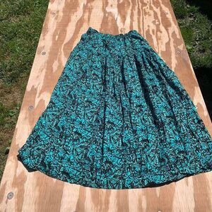 Via max vintage cottagecore skirt‎ size small